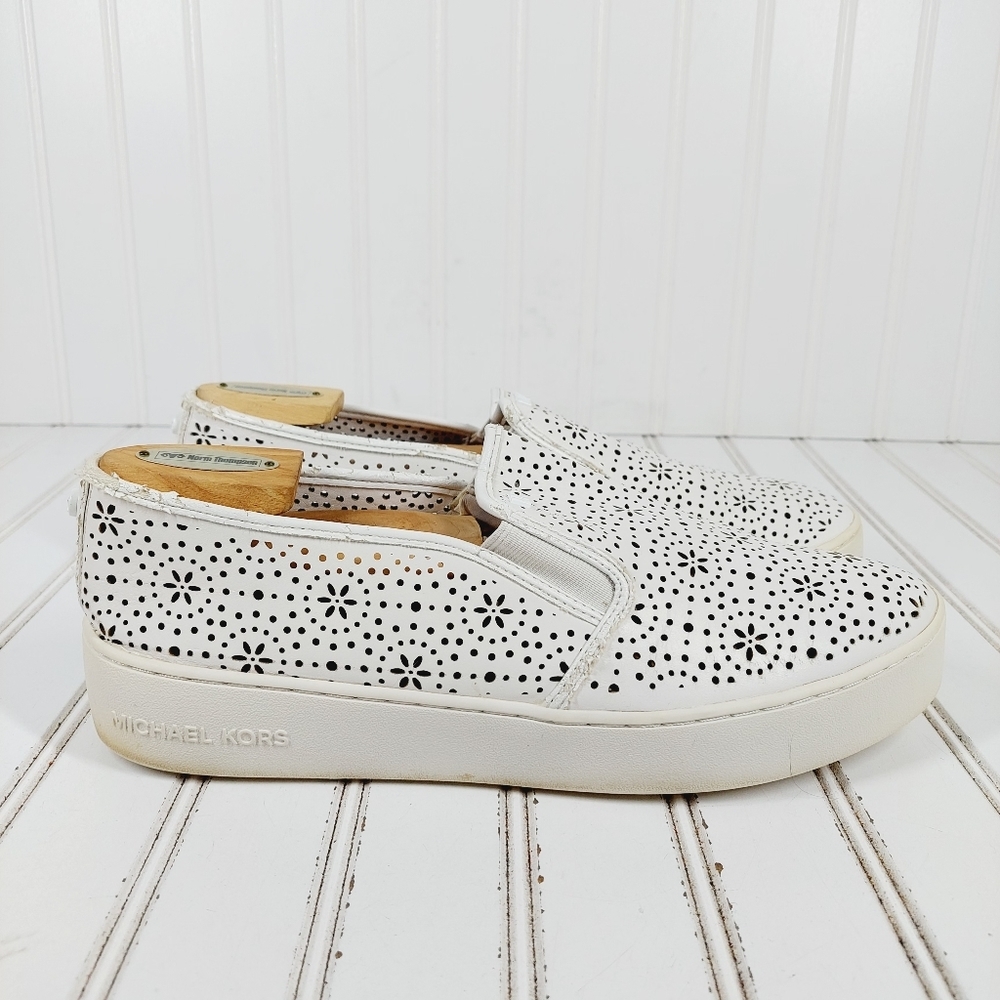Michael Kors MK White Leather Slip-On Laser Cut Shoes Sneakers A314 - Picture 7 of 13
